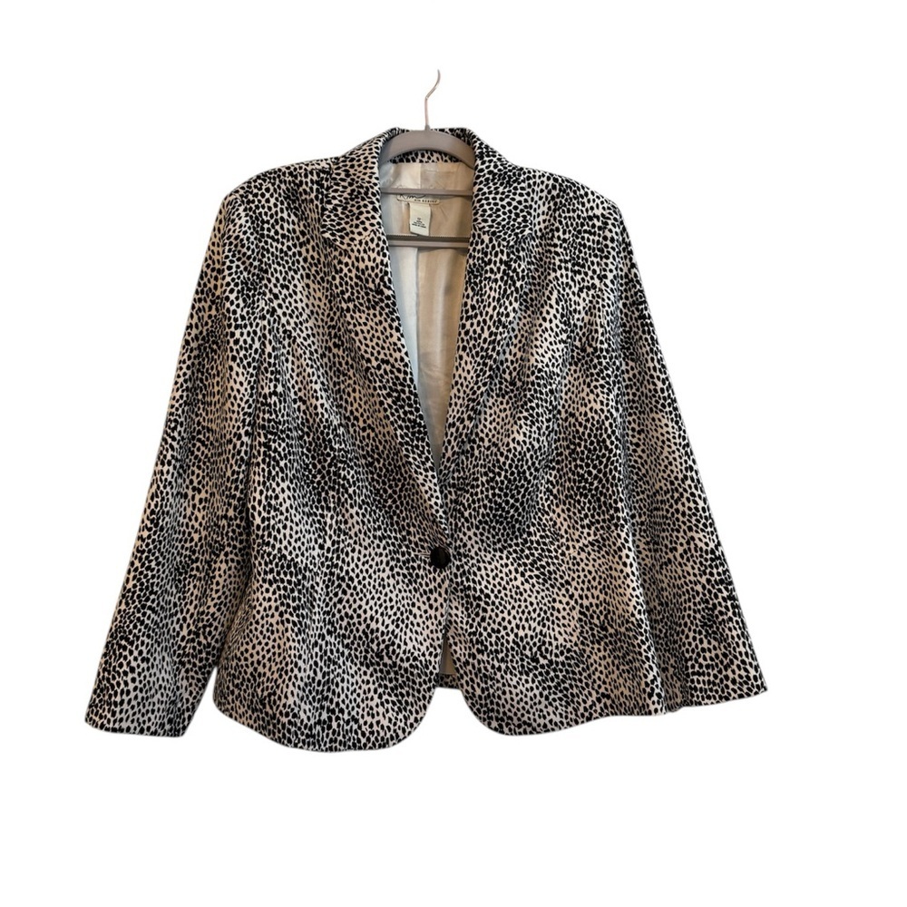 Kim Rogers Black and White Patterned Blazer